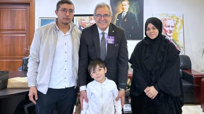 Bandırma Belediye Başkanı Dursun Mirza, DMD kas hastası Yunus Emre