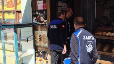 Manyas Belediyesi Zabıta ekipleri, ilçe genelinde vatandaşların sağlığını korumak amacıyla