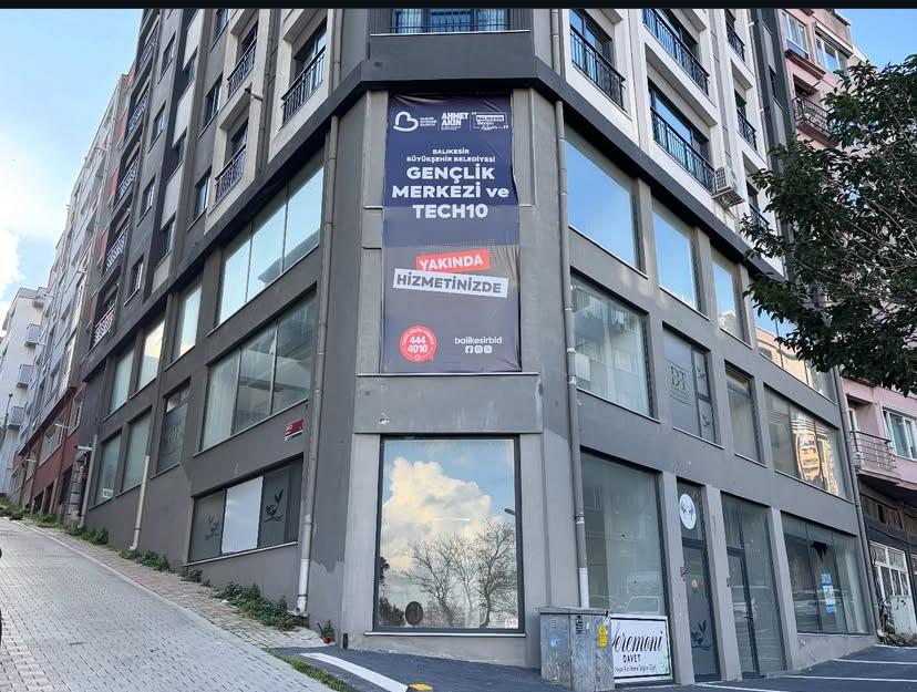 Bandırma’ya, gençler için teknoloji, eğitim ve sosyal etkinliklerin bir araya