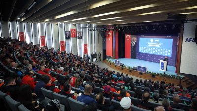 Bandırma merkezli 911 Arama Kurtarma Derneği, AFAD tarafından verilen Orta