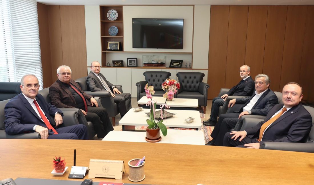 Prof. Dr. Süleyman Özdemir’den BANÜ’ye ziyaret İstanbul Esenyurt Üniversitesi Rektörü Prof. Dr. Süleyman Özdemir, Bandırma Onyedi