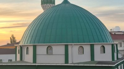 Bandırma’da mülkiyet sorunu nedeniyle yıkım kararı bulunan Muradiye Camii, İlçe