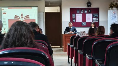Özel öğretim kurumları müdürlerinin katıldığı toplantıda, Bandırma İlçe Millî Eğitim
