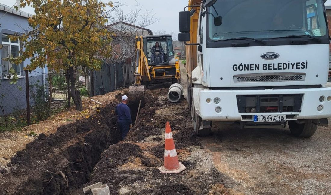 Gönen Gündoğan Mahallesi’nde Yağmur Suyu Hattı Çalışması Gönen Belediyesi, yağışlı havalarda yaşanabilecek olumsuzlukların önüne geçmek amacıyla Gündoğan