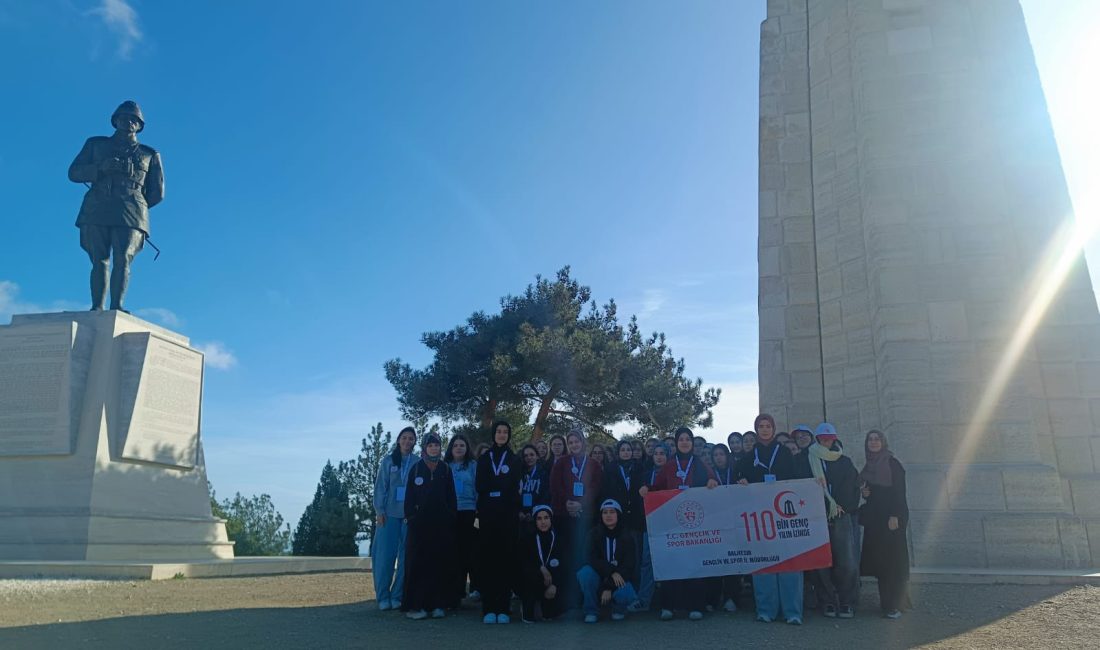 Bandırma öğrencileri Çanakkale şehitliğini gezdi Öğrenciler, Bandırma Anadolu İmam Hatip Lisesi’nin Gençlik ve Spor İlçe