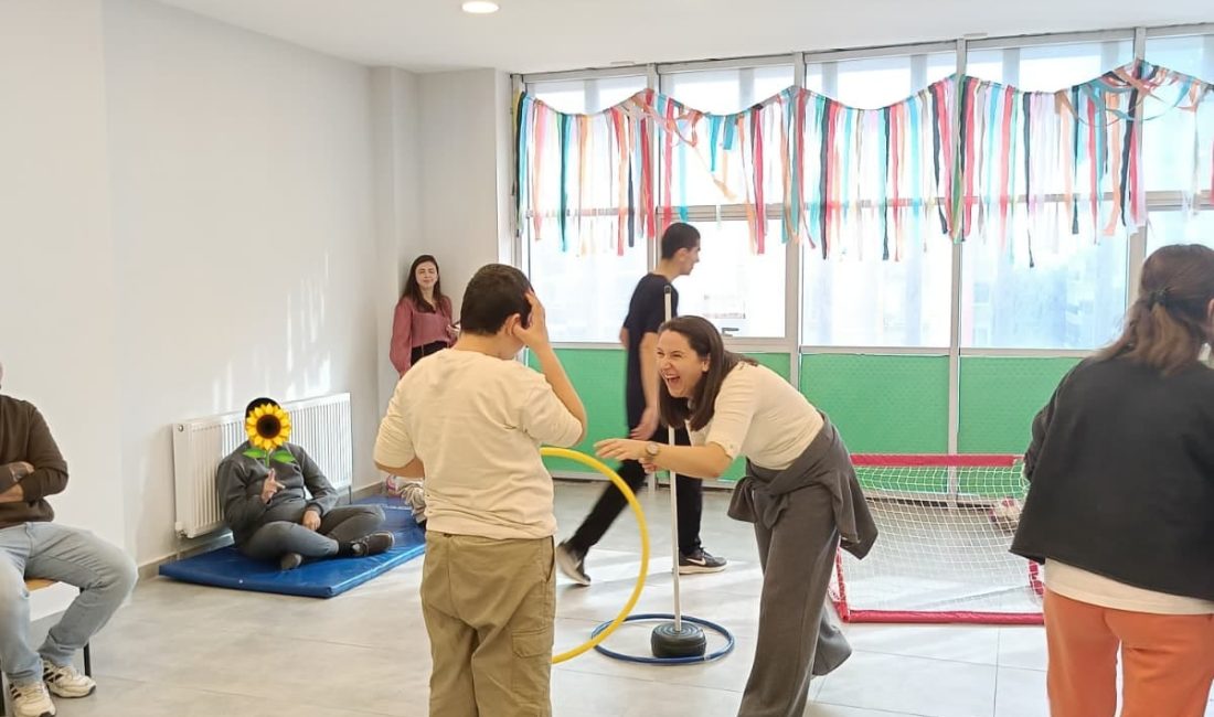 Gençlik ve Spor Bakanlığı’nın özel bireylere yönelik yürüttüğü “Mutlu Çarşamba”