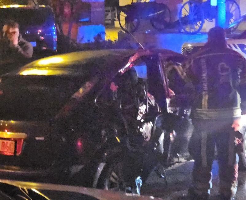  Bandırma da dün gece meydana gelen tek taraflı trafik kazasında