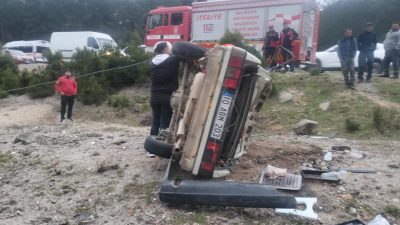 Balıkesir’in Havran ilçesinde, Edremit Yenice Karayolunda kontrolden çıkan bir otomobilin