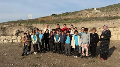 Bandırma Aksakal İlkokulu öğrencileri, sosyal bilgiler dersinde öğrendiklerini pekiştirmek amacıyla