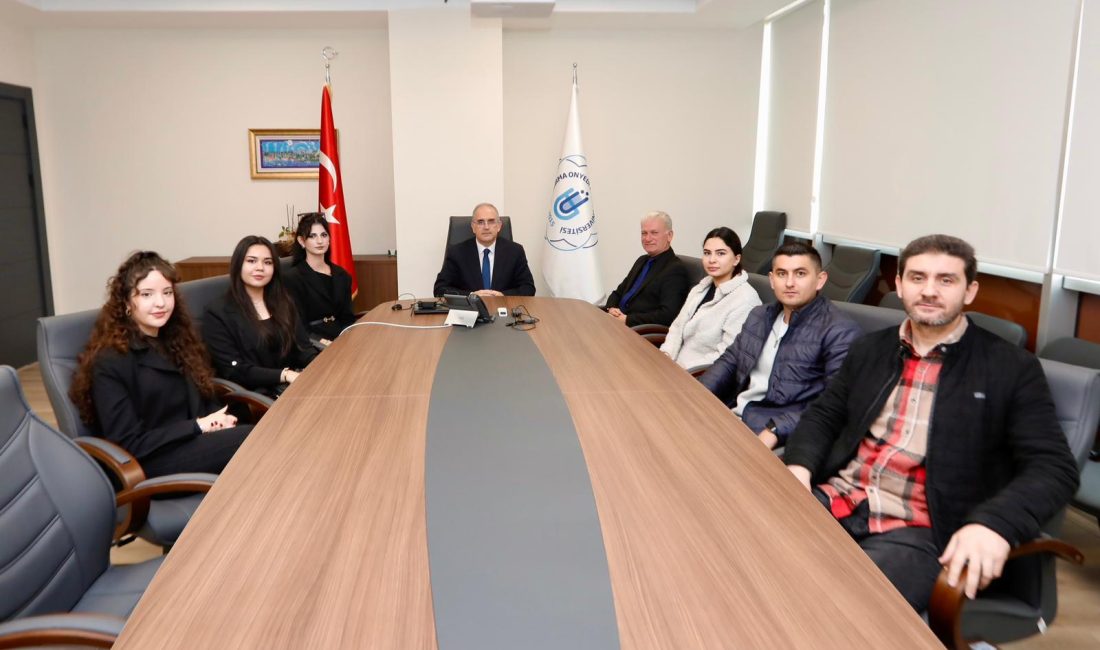 Manyas’tan BANÜ Rektörü Boz’a nezaket ziyareti Manyas Gençlik ve Spor İlçe Müdürü Kudret Egen ile Manyas