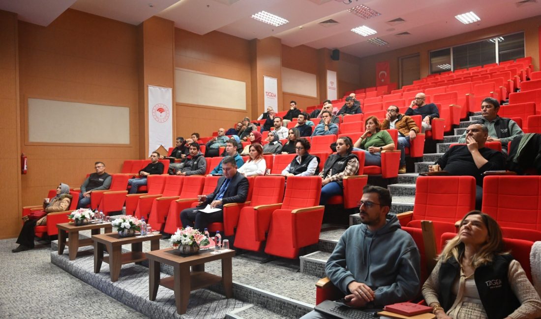 Enstitü Araştırma Komite Toplantıları Bandırma’da yapıldı Bandırma Koyunculuk Araştırma Enstitüsü Müdürlüğü’nde gerçekleştirilen toplantılarda, projelerin mevcut durumu