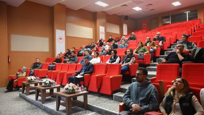 Bandırma Koyunculuk Araştırma Enstitüsü Müdürlüğü’nde gerçekleştirilen toplantılarda, projelerin mevcut durumu