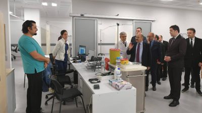 Balıkesir Valisi İsmail Ustaoğlu’nun katılımıyla, kısa süre önce hasta kabulüne