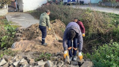 Susurluk Belediyesi Fen İşleri ekipleri, ilçede altyapı ve bakım çalışmalarını