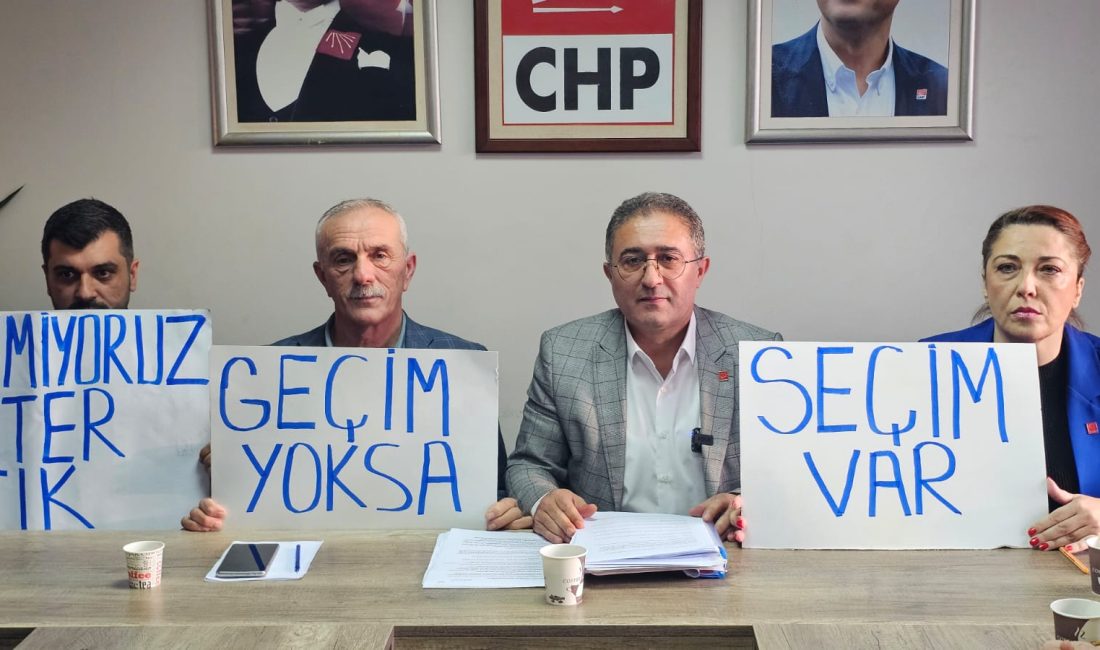 CHP Bandırma’dan Öztaylan’a sert eleştiri CHP Bandırma İlçe Başkanlığı tarafından düzenlenen basın toplantısında 2024 yılı