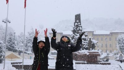  Türkiye’nin kar yağışı etkisi altına girmesinden sonra yoğun kar yağışının