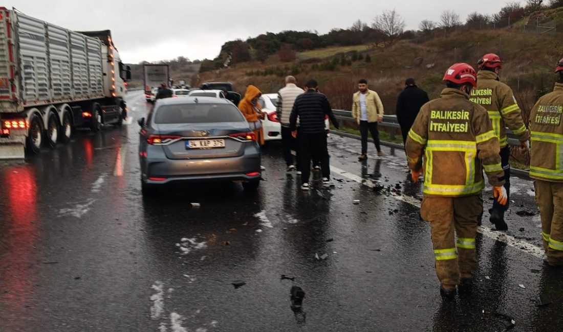 İzmir-İstanbul Otoyolu’nda zincirleme kaza: 1 ölü, 10 yaralı İzmir-İstanbul Otoyolu’nda 12 aracın karıştığı zincirleme trafik kazasında 1 kişi