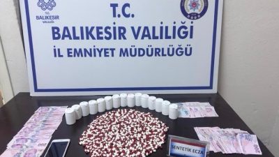 Erdek İlçe Emniyet Müdürlüğü ekiplerince otogar çevresinde bir araçta yapılan