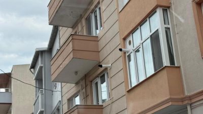 Olay, 600 Evler Mahallesi Kocatepe Sokak’ta meydana geldi. Edinilen bilgilere