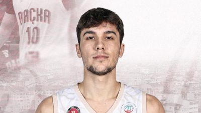 Bandırma Bordo Basketbol, genç guard Doğan Bozveli ile 1,5 yıllık