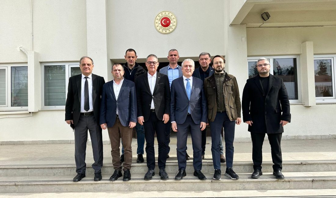Bandırma Ticaret Borsası’ndan KKTC ile tarım ve ticaret için iş birliği adımı Bandırma Ticaret Borsası heyeti, Lefkoşa’da Ticaret Başmüşaviri Aytaç Yenal ile