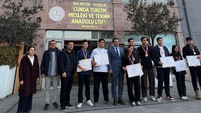 Cunda Turizm Mesleki Teknik Anadolu Lisesi öğrencileri, İstanbul’da katıldıkları 22.