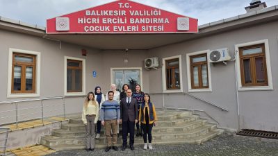 Bandırma Kaymakamı Engin Aksakal, Hicri Ercili Bandırma Çocuk Evleri Sitesi’ni