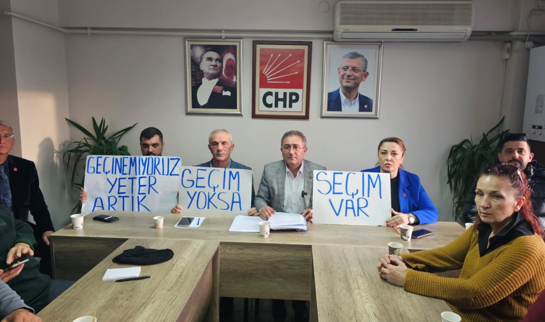 CHP Bandırma: “Emeklileri 18 bin liraya mahkûm etmek suçtur” CHP Bandırma İlçe Örgütü’nün basın açıklamasında, emekli maaşları, asgari ücret