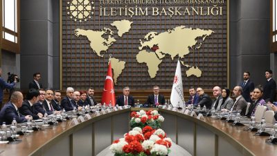 Basın İlan Kurumu ile Kredi Garanti Fonu arasında imzalanan protokol