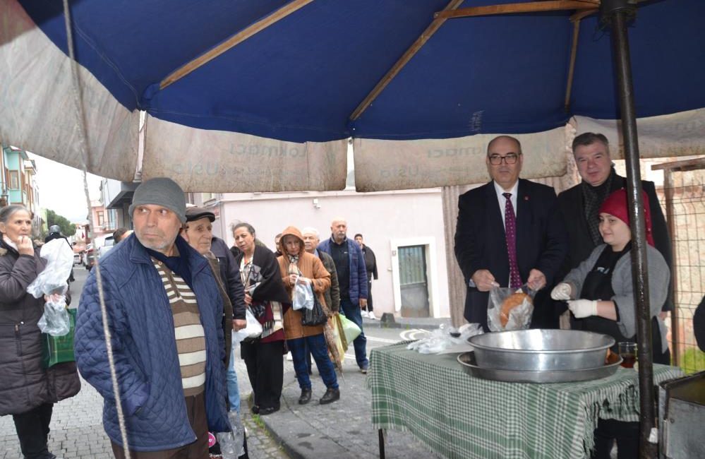 Balıkesir Türk Ocakları tarafından şehitlerimiz için mevlit ve lokma hayrı