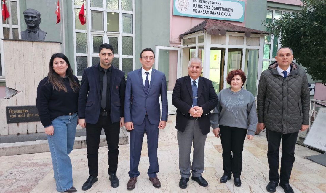 Balıkesir İl Millî Eğitim’den Bandırma Öğretmenevi’ne ziyaret Balıkesir İl Millî Eğitim Müdürü Selehattin Kal, beraberindeki eğitim yöneticileriyle