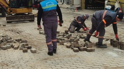 Döner kavşak ile Kervan Önü Ana Cadde arasındaki yol yapım