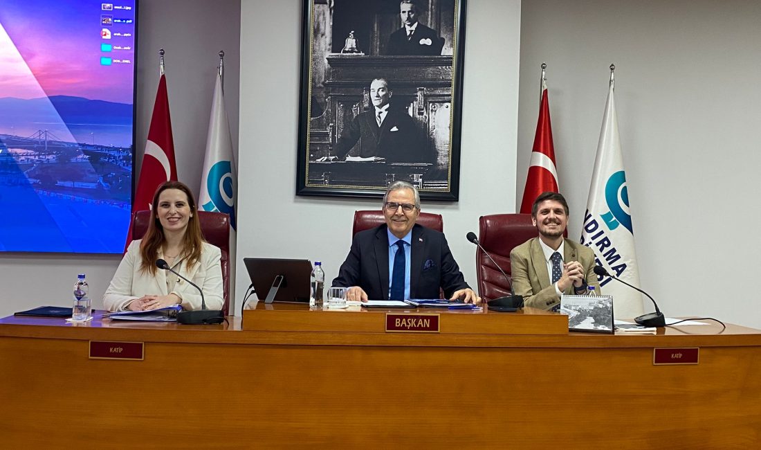 Belediyenin 2025 gideri 1 milyar 208 milyon Bandırma Belediye Başkanı Dursun Mirza, 2026 yılının ilk meclis toplantısında