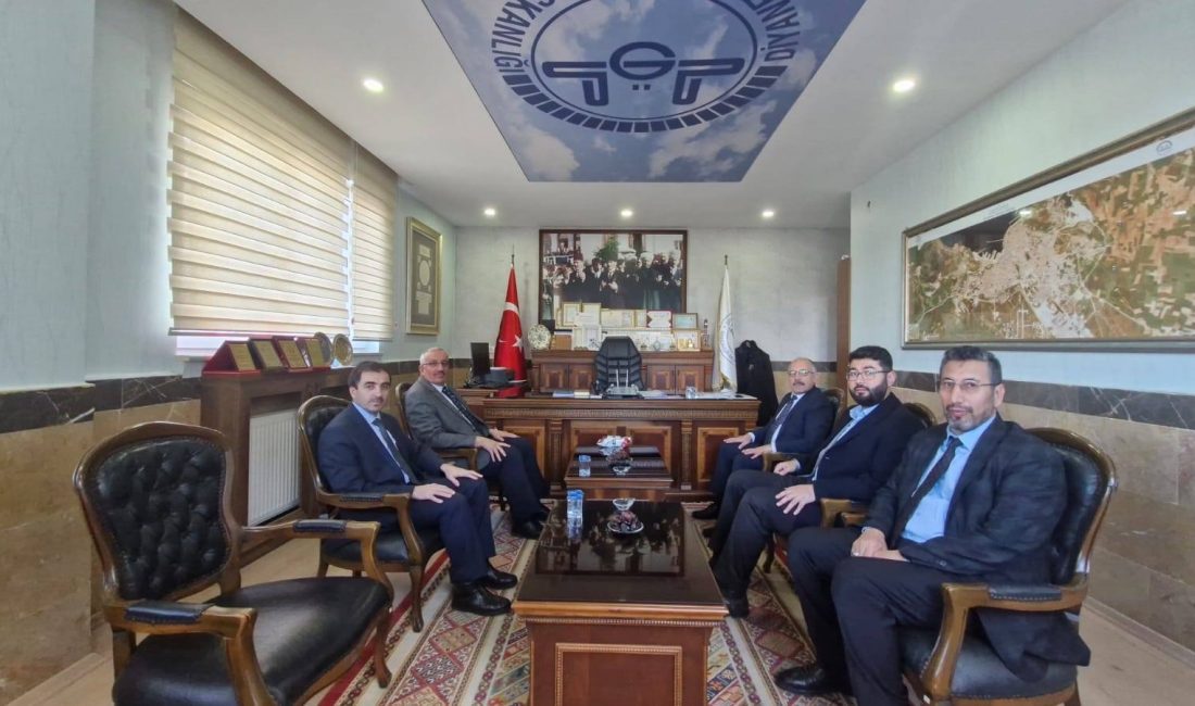 Umre Dönüşü Müftü Pehlivan’a tebrik ziyareti Altıeylül, Erdek, Savaştepe ve İvrindi ilçe müftüleri, Umre dönüşü Bandırma