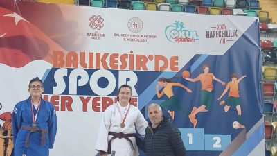 Bandırma judo sporcuları Balıkesir’de düzenlenen il şampiyonasında il birinciliği ve