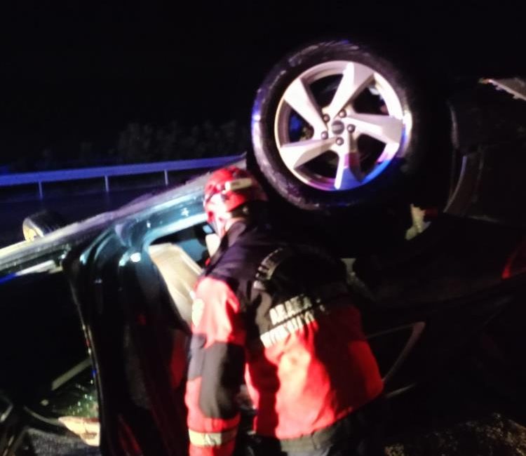İzmir-İstanbul Otoyolu’nda trafik kazası: 4 yaralı Balıkesir’de İzmir-İstanbul Otoyolu’nda meydana gelen trafik kazasında 4 kişi yaralandı.