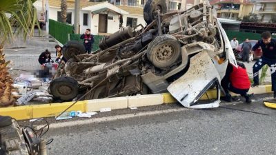 Edremit’te meydana gelen trafik kazasında bariyerlere giren kamyonette bulunan 2
