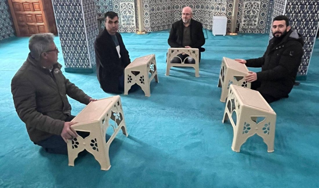 “Kitap Oku-Yorum” projesinin Aralık ayı programı, Paşakonak Müftülük Camii’nde din