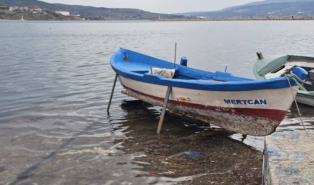 Bandırma’da gece yağışı deniz seviyesini yükseltti Gece saatlerinde etkili olan yağış sonrası Bandırma Limanı’nda deniz seviyesinde