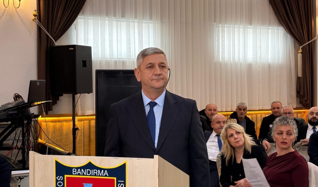 Bandırma Şoförler Odası’nda Çapar güven tazeledi Bandırma Şoförler ve Otomobilciler Esnaf Odası’nın seçimli olağan genel kurulunda