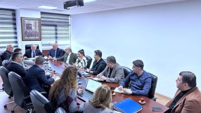Bandırma Belediye Başkanı Dursun Mirza, belediye yönetimiyle bir araya gelerek