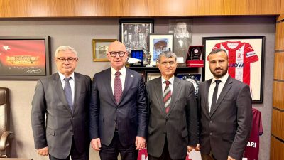 CHP Balıkesir Milletvekili Serkan Sarı, Ankara Balıkesirliler Derneği Başkanı Servet
