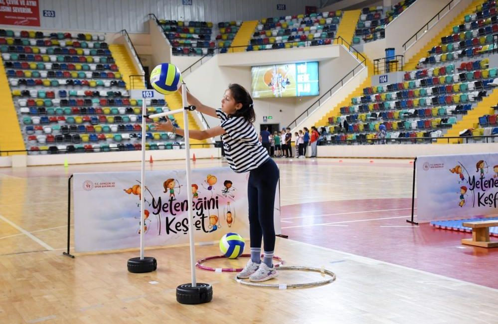 Balıkesir’de yetenekli sporcular keşfediliyor, şampiyonlar yetişiyor Gençlik ve Spor Bakanlığı tarafından yürütülen Türkiye Sportif Yetenek Taraması