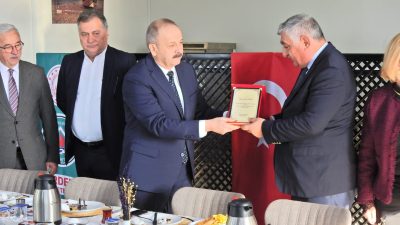 Erdek Kaymakamı Hasan Göç, emekliye ayrılacak Kaymakamlık Yazı İşleri Müdürü