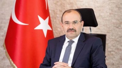 Balıkesir Valisi İsmail Ustaoğlu, yarıyıl tatili dolayısıyla yayımladığı mesajda öğrenci,