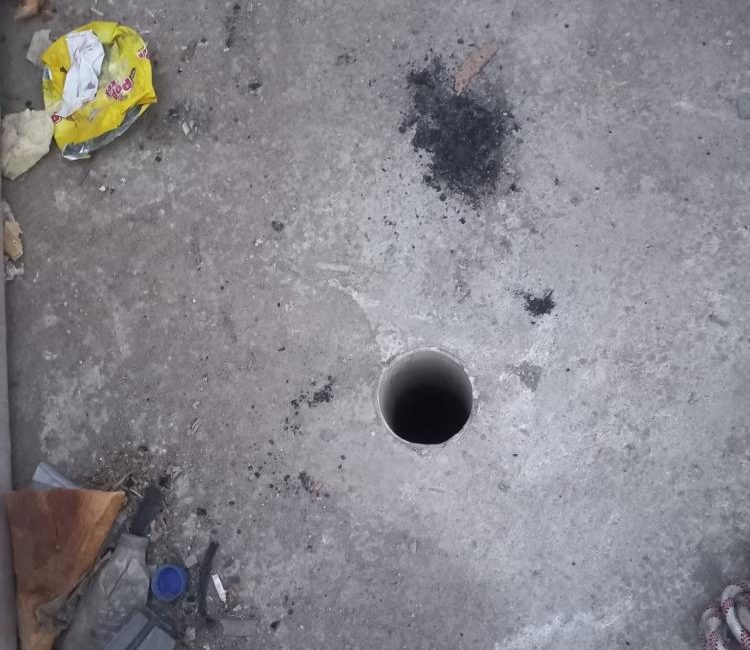 Su pompası deliğine düşen yavru kediyi itfaiye kurtardı Ayvalık’ta su pompası deliğinde mahsur kalan yavru kediyi itfaiye ekipleri