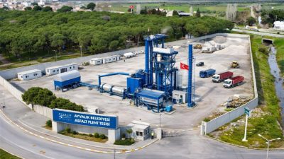 Ayvalık Belediyesi, kentin uzun süredir gündemde olan yol sorununa yönelik