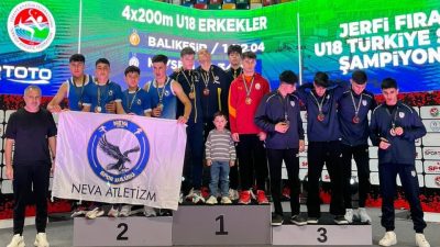 Erdek Atletik NYZ Spor Kulübü sporcuları, İstanbul’da düzenlenen U-18 Salon