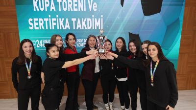Bandırma Onyedi Eylül Üniversitesi’ni çeşitli yarışmalarda temsil eden sporcular ile