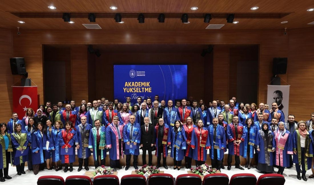 BANÜ’de Akademisyenlere yükseltme belgeleri verildi Bandırma Onyedi Eylül Üniversitesi bünyesinde akademik yükseltme almaya hak kazanan